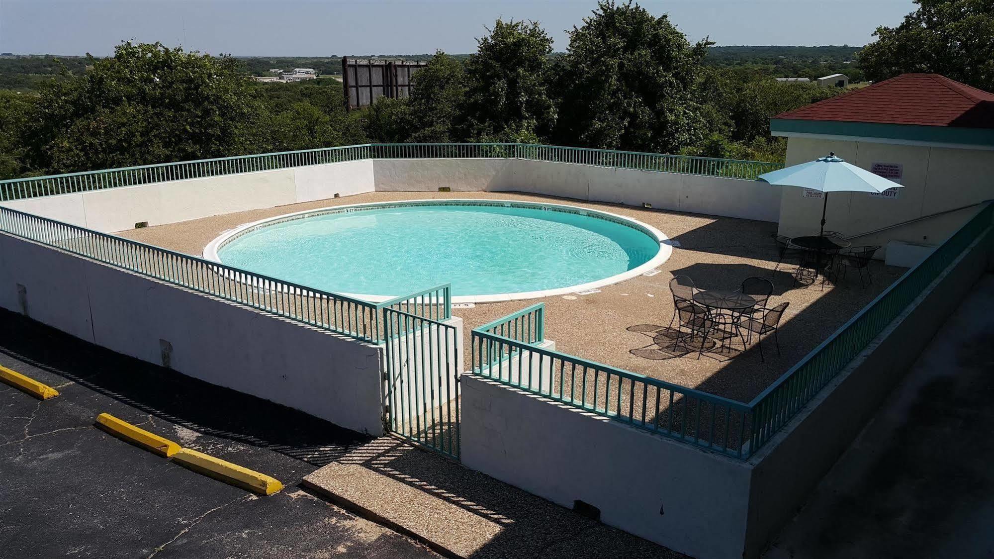 Americas Best Value Inn Bowie Exterior foto